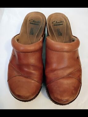 Clarks Women’s Brown Leather Slip-On Clogs Size 7 M